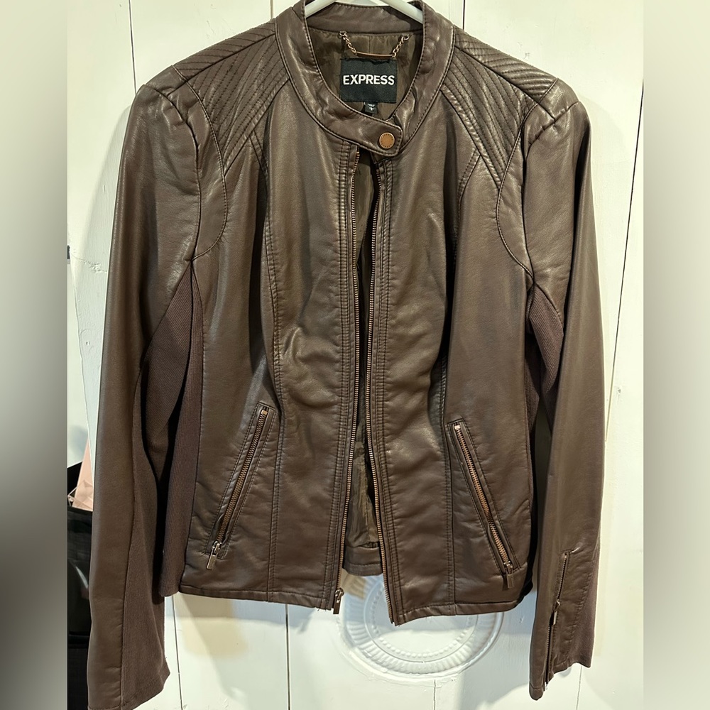 Price Drop 🚨 Express Brown Faux Leather Jacket, Size L
